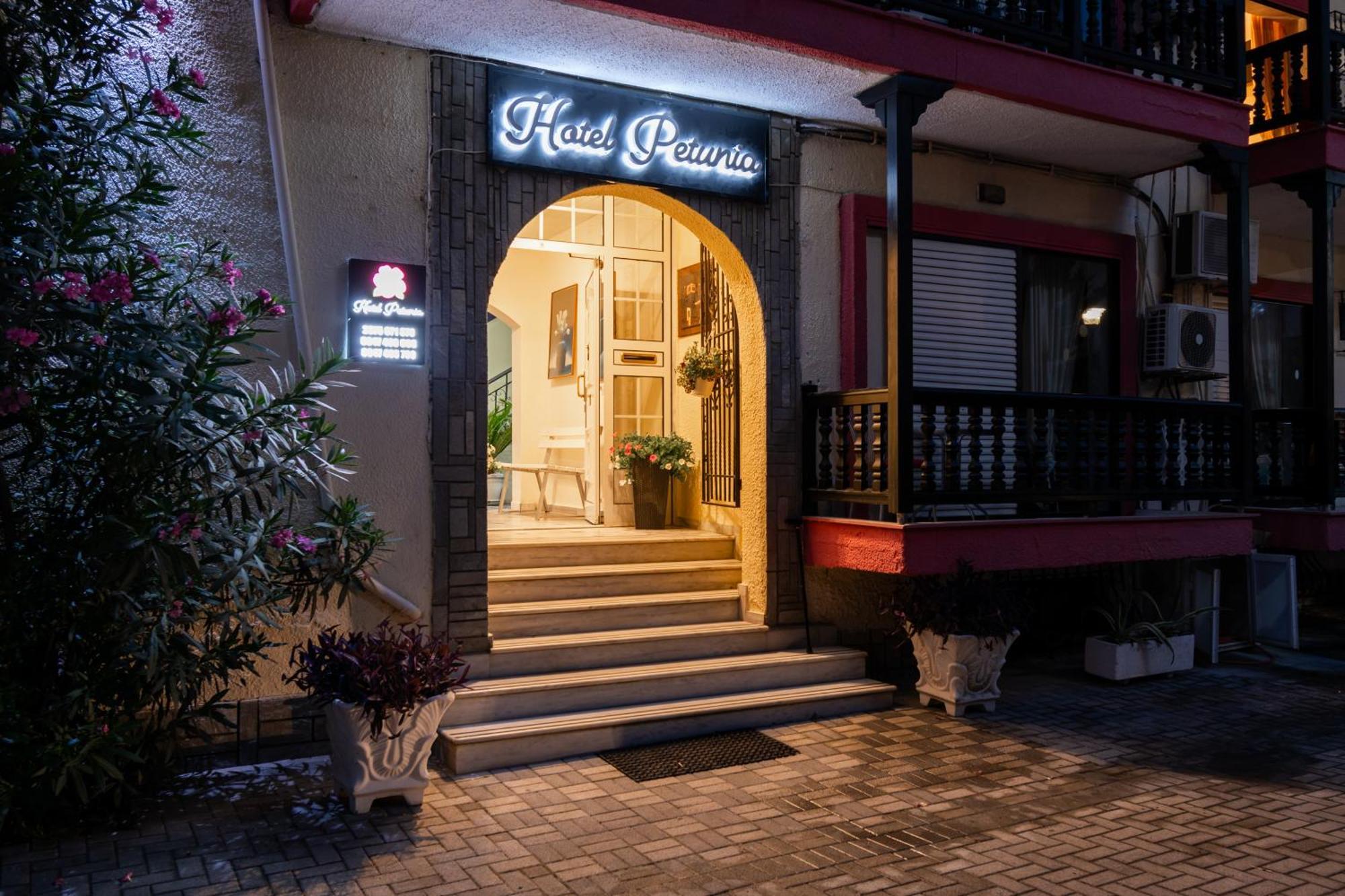 Hotel Petunia نيوس مارماراس المظهر الخارجي الصورة